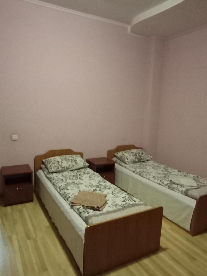 Готель Панський Двір Неслухів Екстер'єр фото