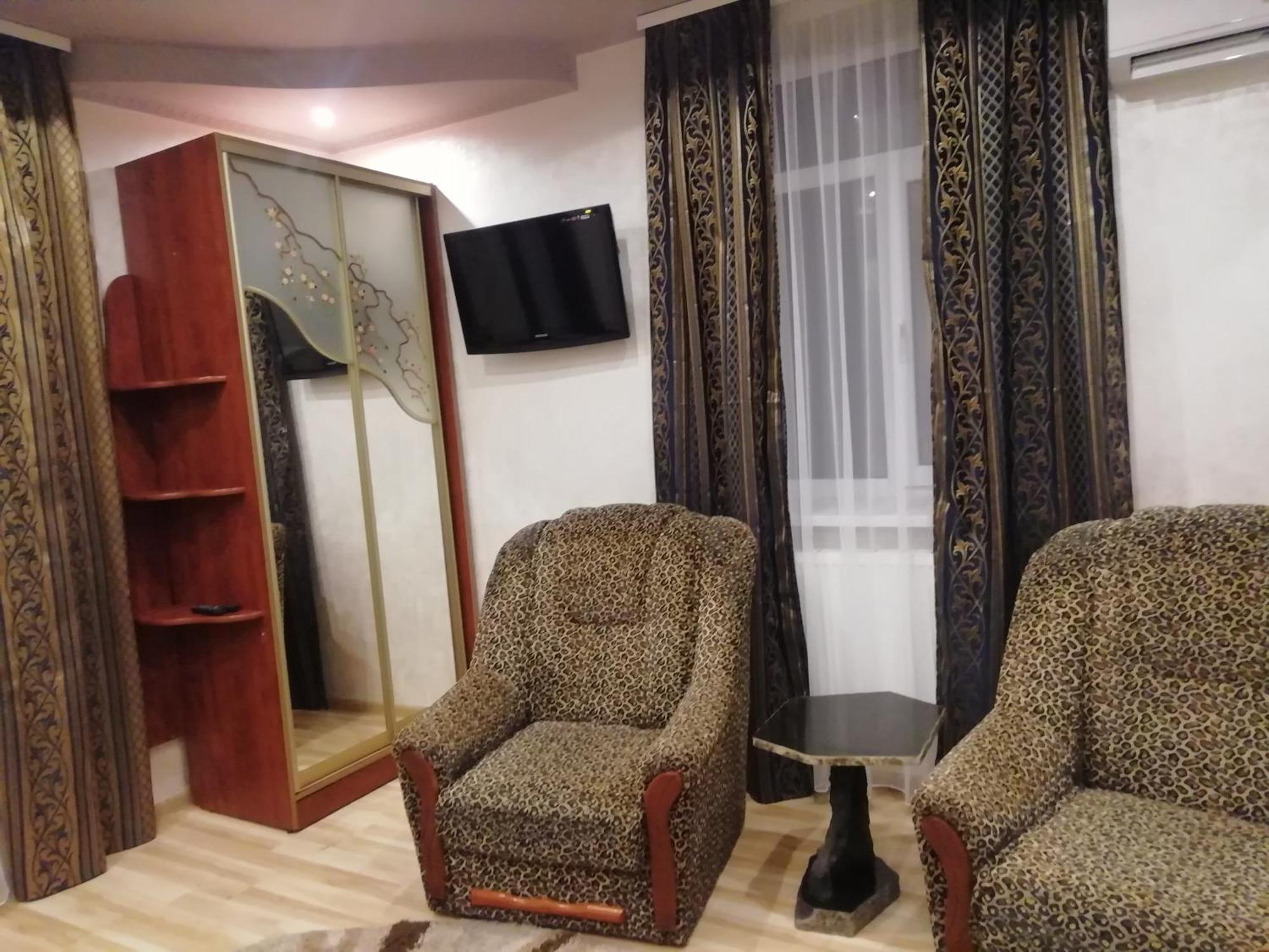 Готель Панський Двір Неслухів Екстер'єр фото