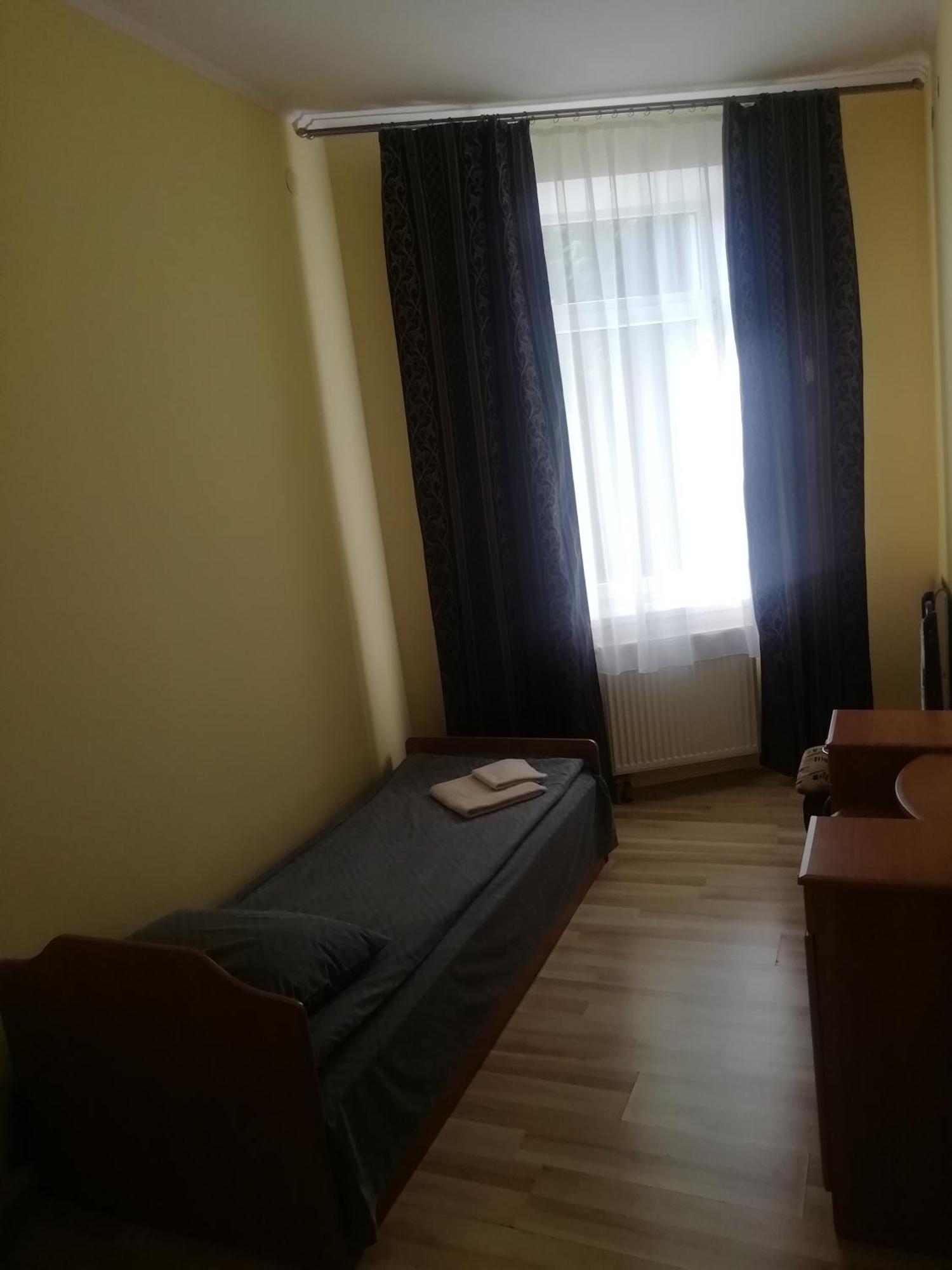 Готель Панський Двір Неслухів Екстер'єр фото